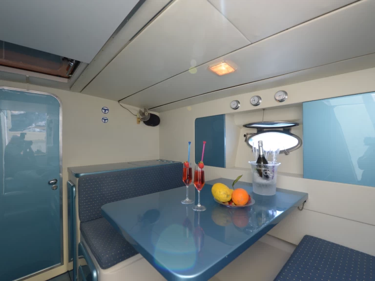 YachtCharter in Positano - Itama Itama 38 auf SamBoat