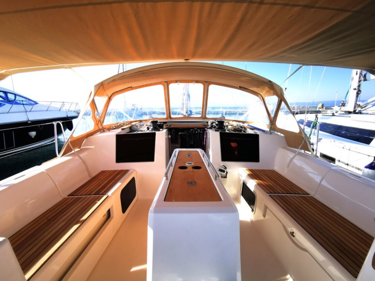 Segelboot mit oder ohne Skipper Dufour mieten in Novi Vinodolski