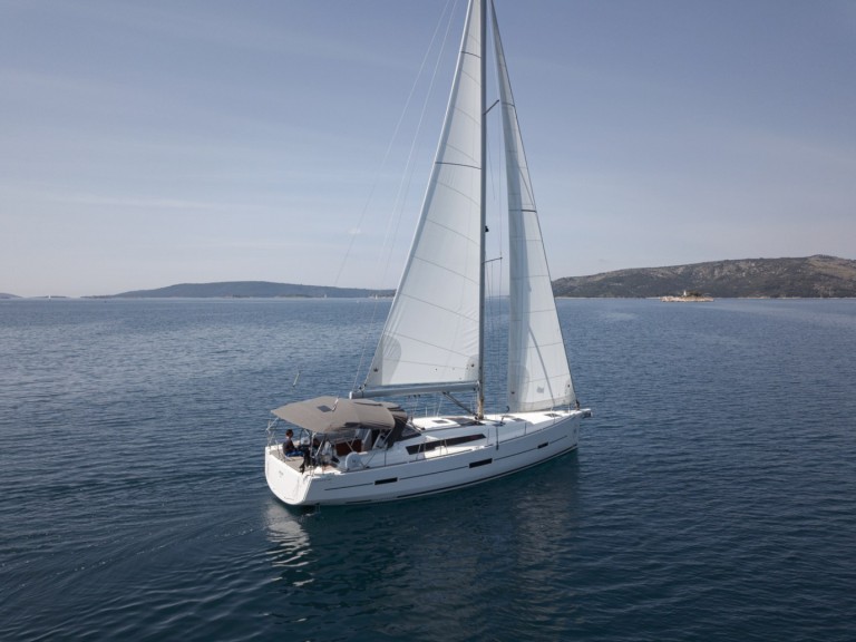 Ein Dufour Dufour 460 Grand Large mieten in Préveza