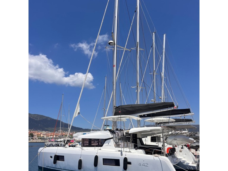 Katamaran mit oder ohne Skipper Lagoon mieten in Ajaccio