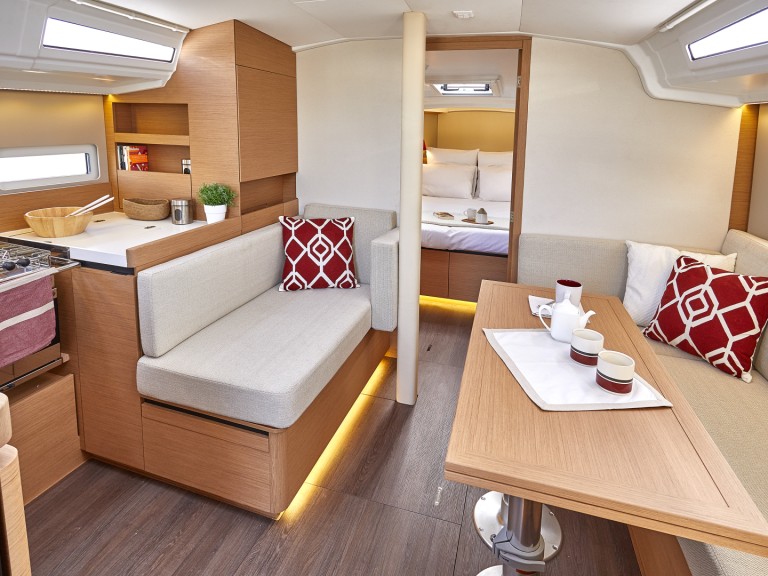 YachtCharter in Pula - Jeanneau Sun Odyssey 410 auf SamBoat