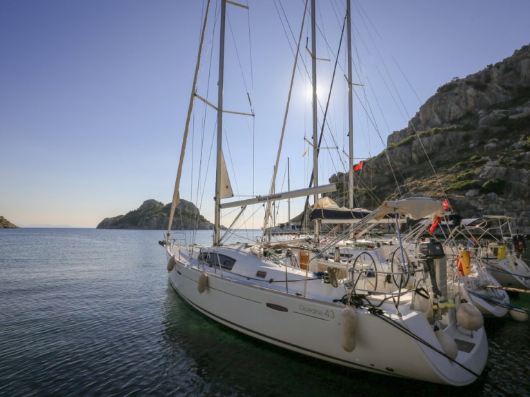 Segelboot mieten in Adaköy - Bénéteau Oceanis 43
