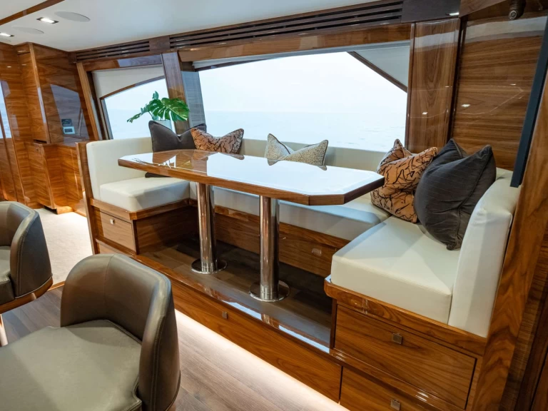 Viking Yachts BOUJIE mieten Costa Rica