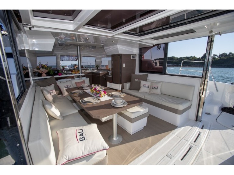 Boot mieten Nidri günstig Bali Catspace Voile