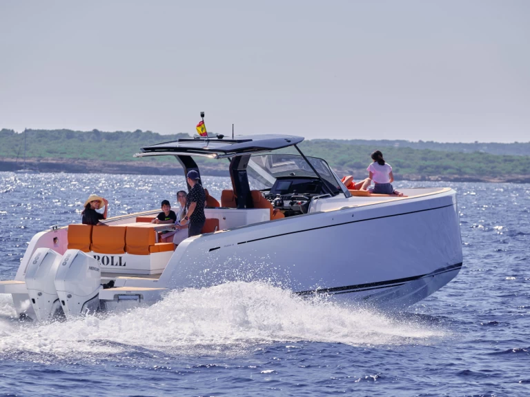 Ein Pardo Yachts Pardo 38 mieten in Ibiza Town