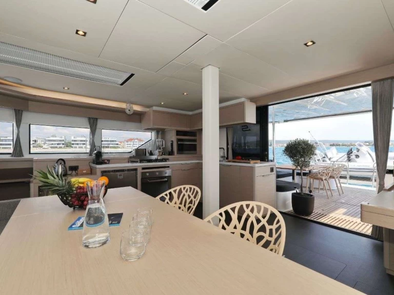 YachtCharter in Kroatien - Lagoon NOMAD auf SamBoat