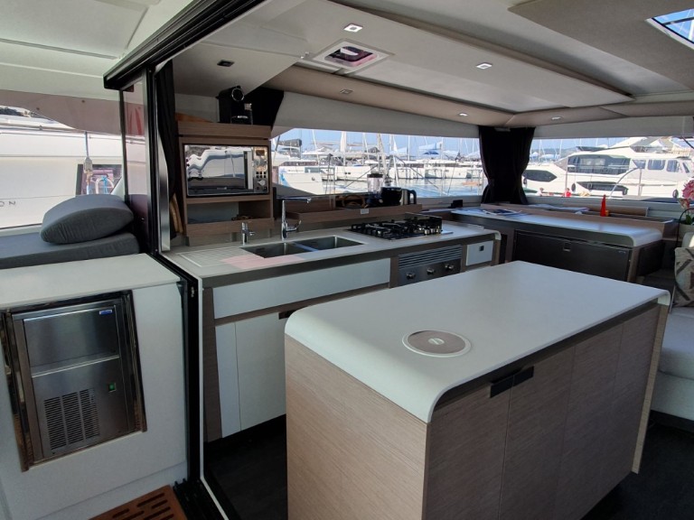 Katamaran mieten in Seget Donji - Fountaine Pajot Aura 51