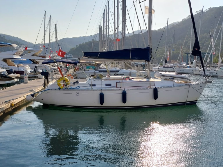 Ein Dufour Dufour 36 Classic mieten in Göcek
