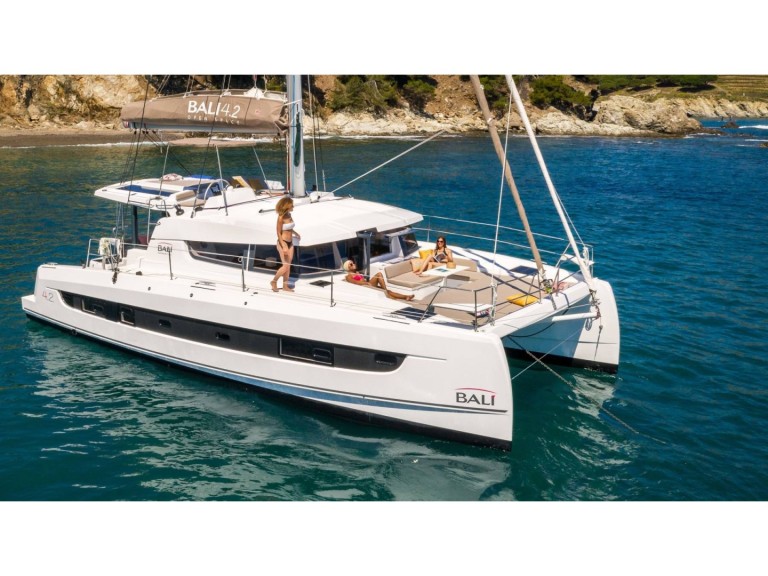 Ein Bali Catamarans Bali 4.2 mieten in Volos