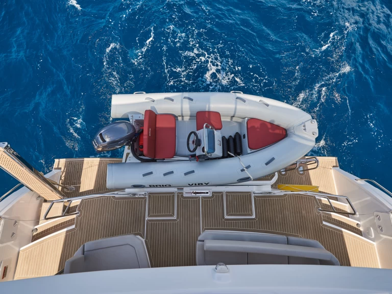 Motorboot mieten in Rogoznica zum besten Preis