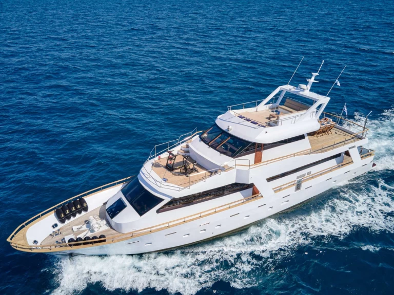 Ein Turkish shipyard WIDE LIBERTY mieten in Athen