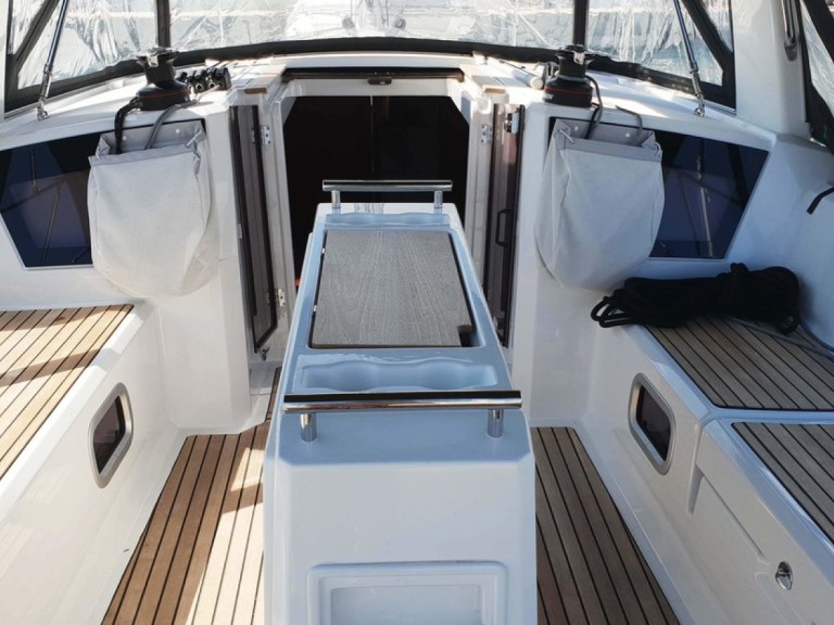 Vermietung Segelboot Bénéteau mit Führerschein