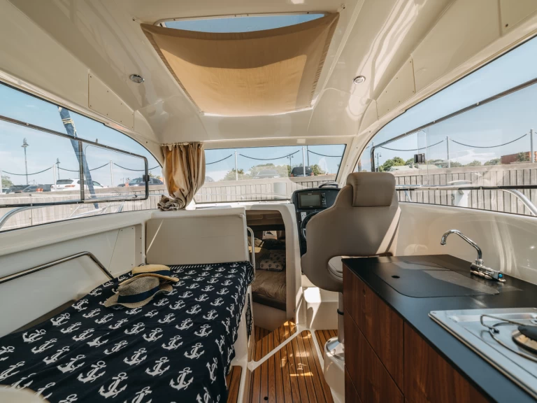 Ein Quicksilver Active 755 Weekend mieten in Klaipėda