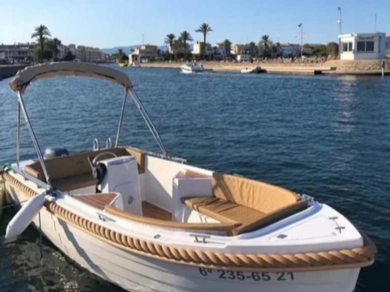 Ein Silver Yacht Silver yacht 4'95 mieten in Sant Antoni de Portmany