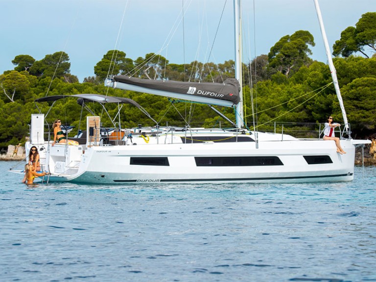 Segelboot mit oder ohne Skipper Dufour mieten in Šibenik