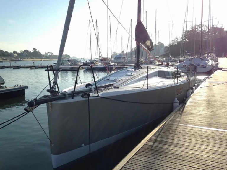 Bootsverleih Pogo Structures Pogo 36 La Trinité-sur-Mer Samboat