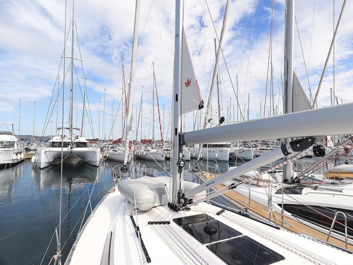 YachtCharter in Murter-Kornati - Bavaria Cruiser 41 auf SamBoat