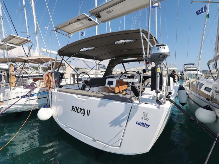 Boot mieten Murter-Kornati günstig Dufour 430