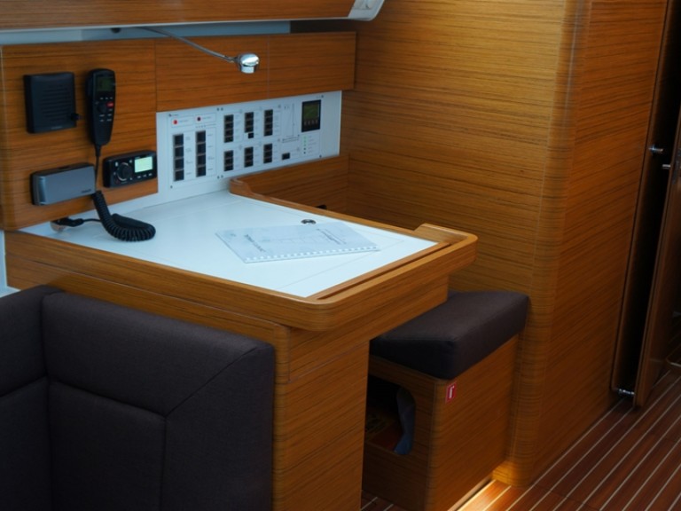 YachtCharter in Gouviá - Elan Impression 45 auf SamBoat