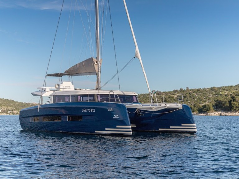Katamaran mit oder ohne Skipper Dufour mieten in Primošten