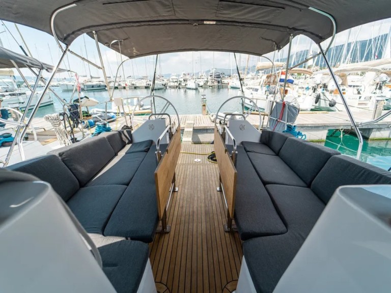 Segelboot mieten in Šibenik zum besten Preis