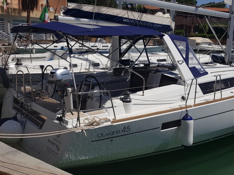 Segelboot mit oder ohne Skipper Bénéteau mieten in Furnari