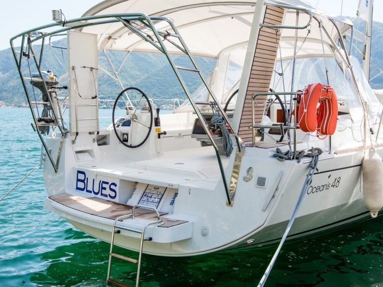 Ein Bénéteau Oceanis 48 mieten in Tivat