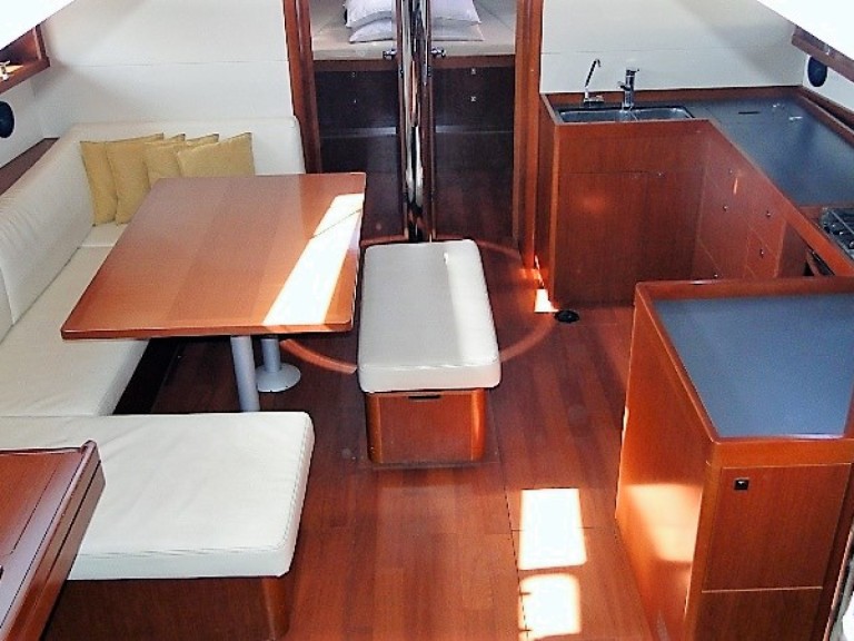 YachtCharter in Gouviá - Bénéteau Oceanis 48 auf SamBoat