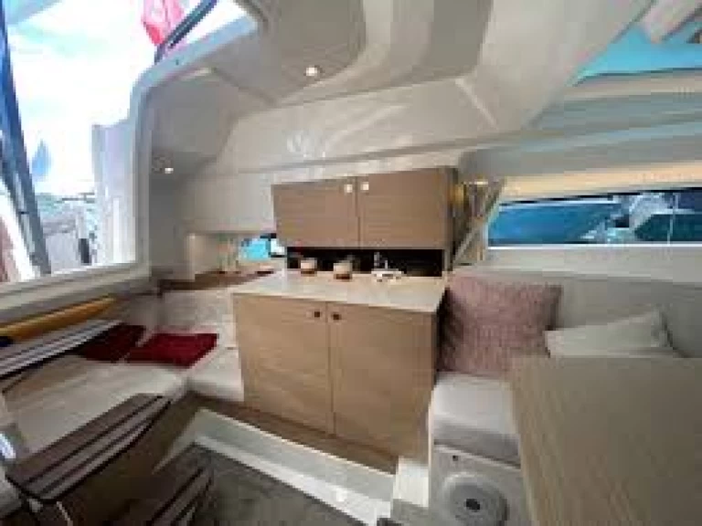 Boot mieten Makarska günstig Cap Camarat 9.0 WA