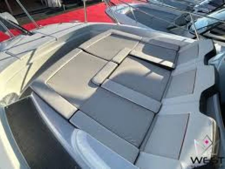 Motorboot mieten in Makarska - Jeanneau Cap Camarat 9.0 WA