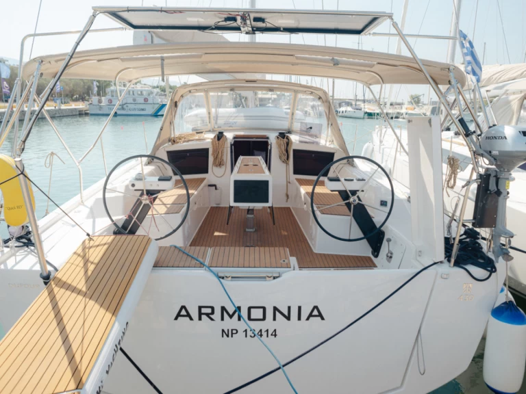 YachtCharter in Álimos - Dufour Dufour 430 auf SamBoat