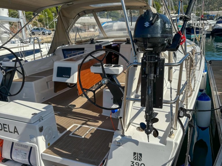 Dufour Dufour 390 GL mieten Primošten