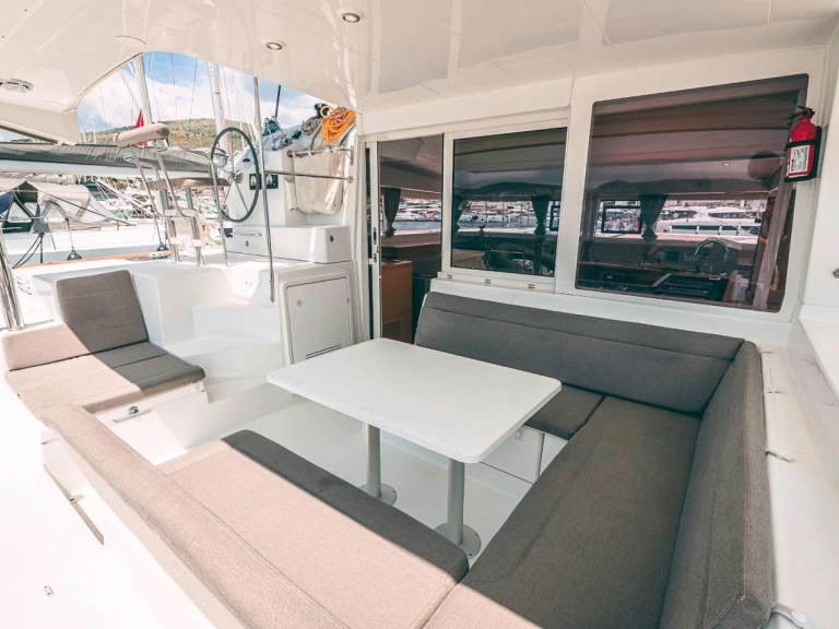 Vermietung Katamaran Lagoon mit Führerschein