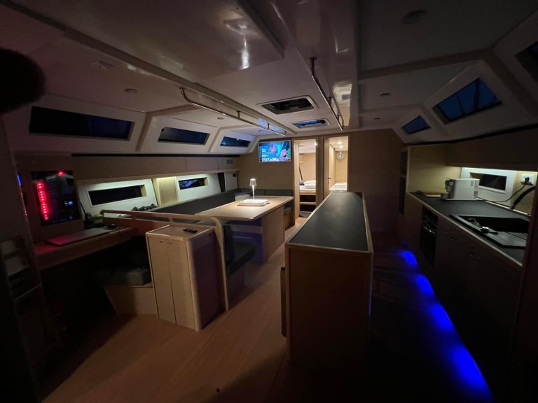 D&D Yacht D&D Kufner 54 mieten Salerno