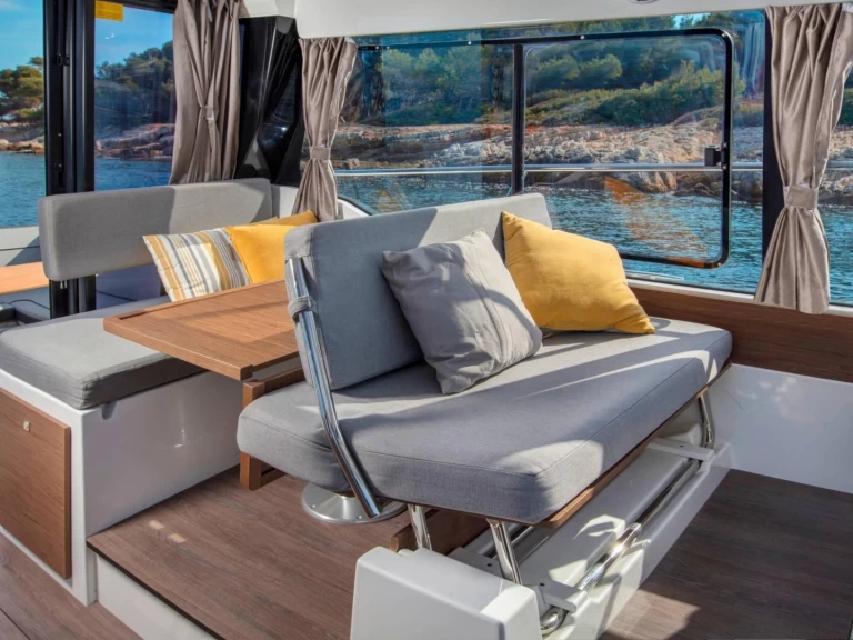 Vermietung Motorboot Jeanneau mit Führerschein