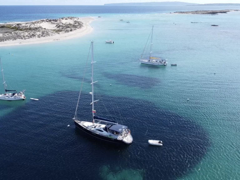 Ein Jeanneau Sun Odyssey 54 DS mieten in Ibiza Town