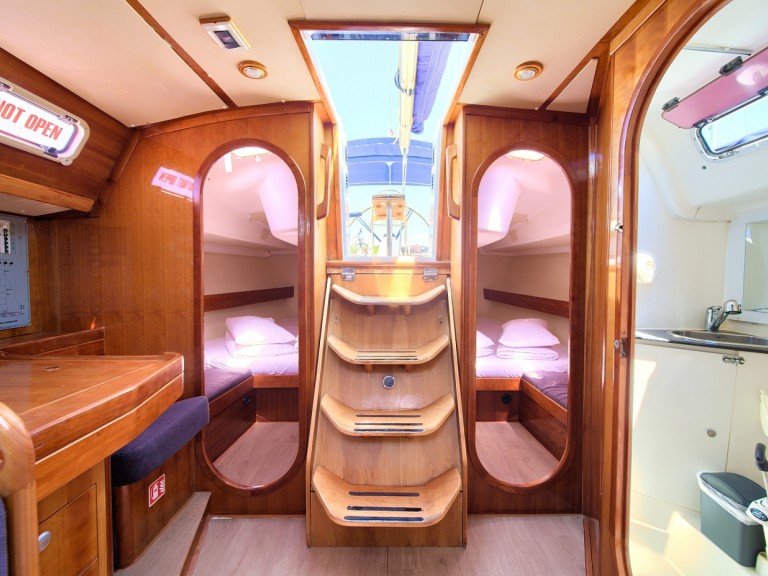 Vermietung Segelboot Salona mit Führerschein