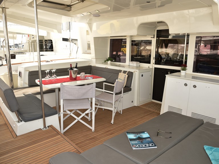 YachtCharter in Álimos - Lagoon Lagoon 450 auf SamBoat