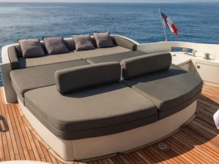 Yacht mit oder ohne Skipper Azimut mieten in Saint-Tropez