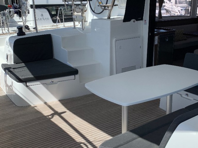 YachtCharter in Saint-Raphaël - Lagoon Lagoon 42 auf SamBoat