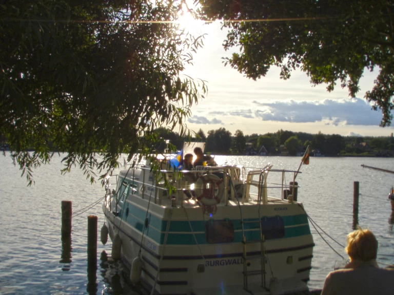 Motorboot mieten in Mildenberg zum besten Preis