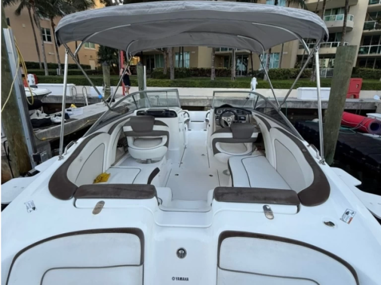 Motorboot mieten in Miami zum besten Preis