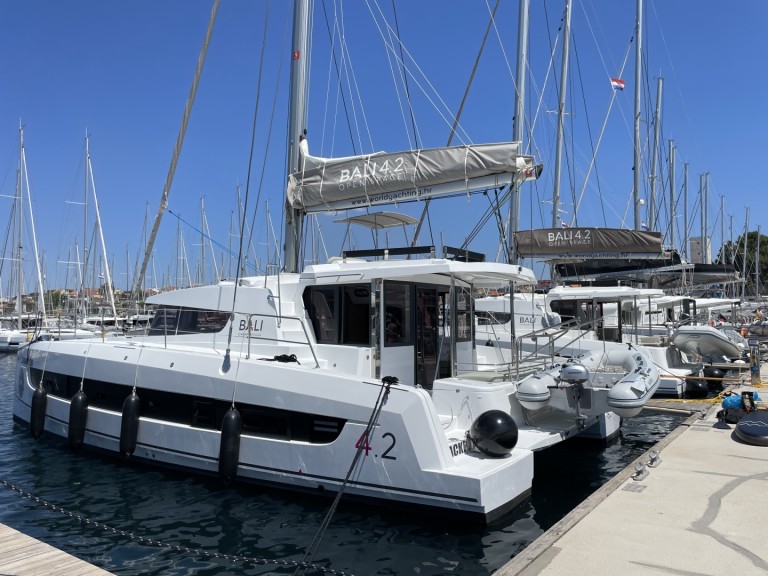 Bootsverleih Bali Catamarans Bali 4.2 Šibenik Samboat