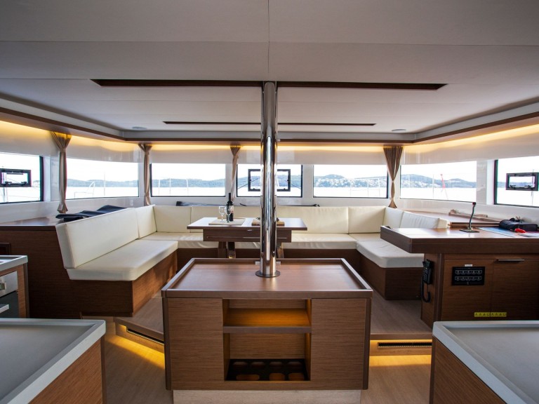 Lagoon Lagoon 50 mieten Seget Donji