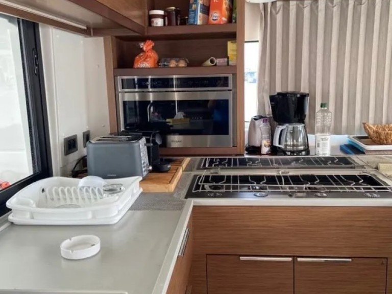 Vermietung Katamaran Lagoon mit Führerschein