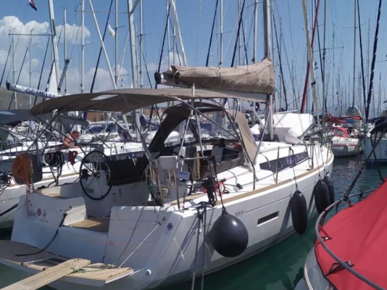 Boot mieten Trogir günstig Sun Odyssey 389