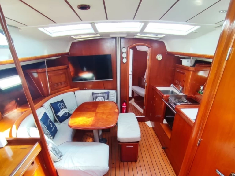 Vermietung Segelboot Bénéteau mit Führerschein