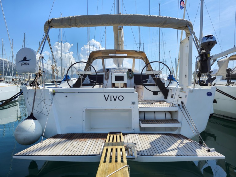 Bootsverleih Dufour Dufour 430 Grand Large Rogoznica Samboat