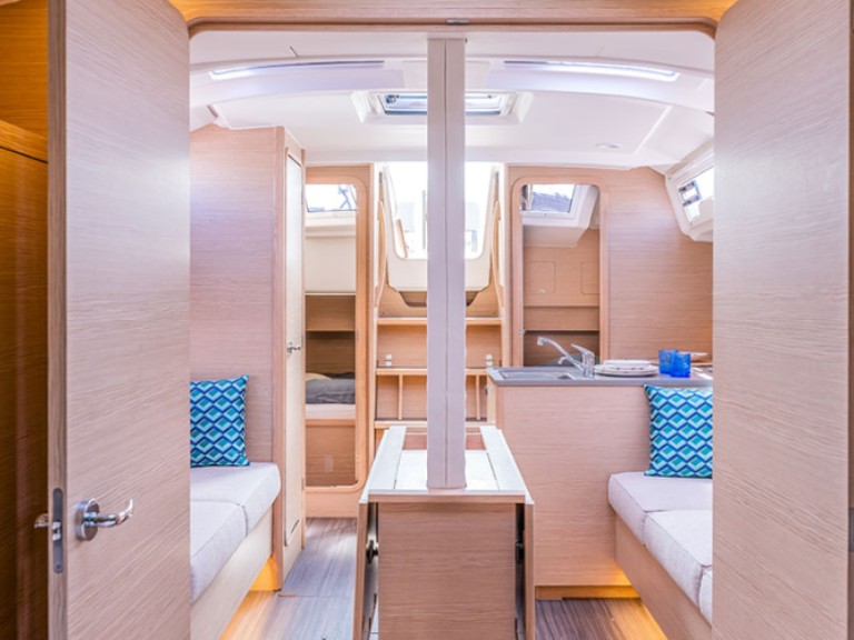 YachtCharter in Arzon - 74 DUFOUR 37 auf SamBoat