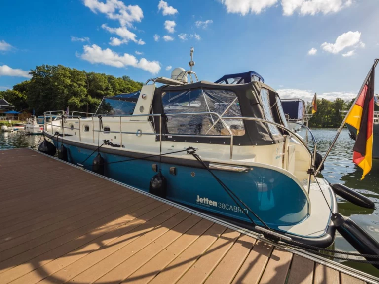 Bootsverleih Jetten 38 Cabrio Waren (Müritz) Samboat